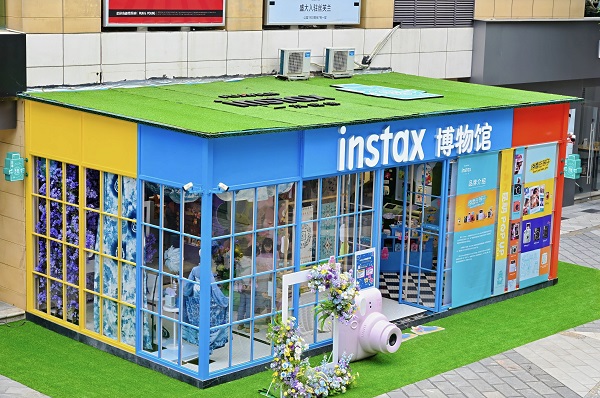在昆明邂逅instax博物馆，用镜头定格春城之美
